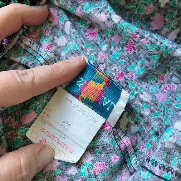 Essential Needs Pull-On Shorts with Pockets Black Floral Print Vintage 90s - Picture 6 of 6